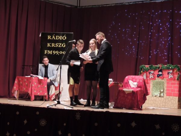 201812 karacsonyi musor13