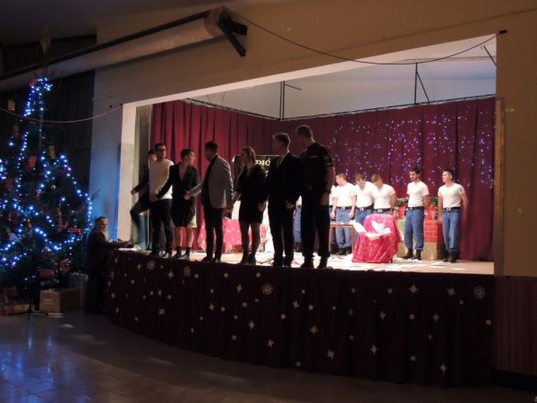 201812 karacsonyi musor15