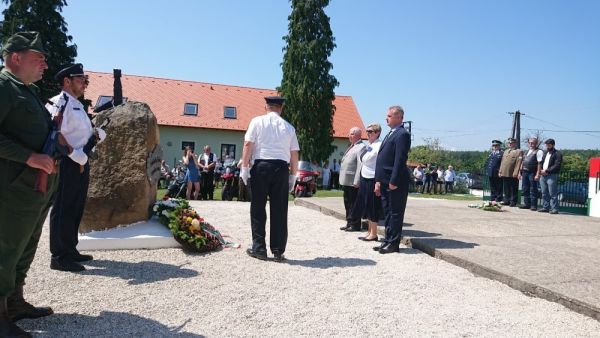 202006 hor emlekhely 11