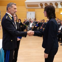 2023. október elismerés átadása